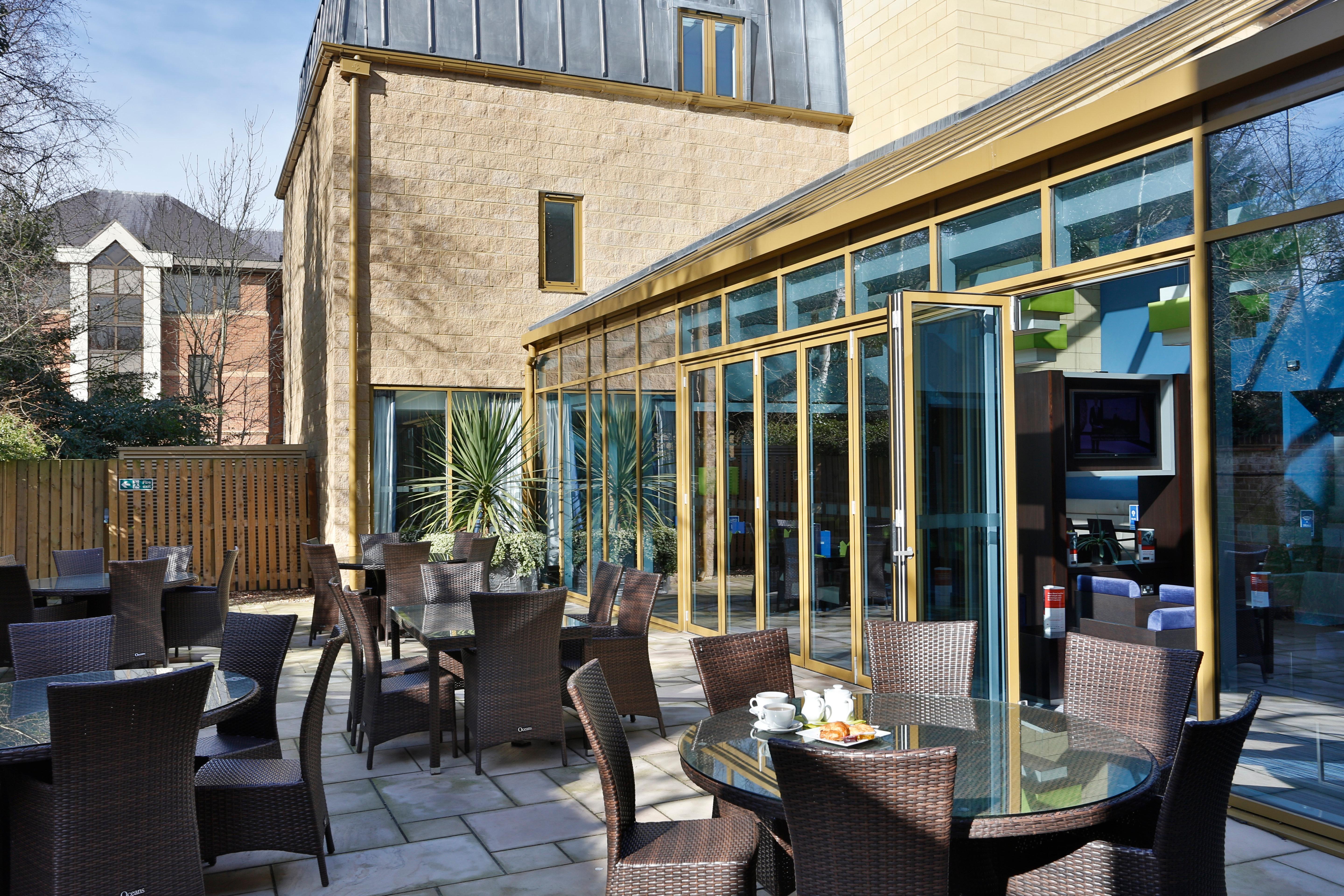 Holiday Inn Express Windsor By Ihg Ngoại thất bức ảnh