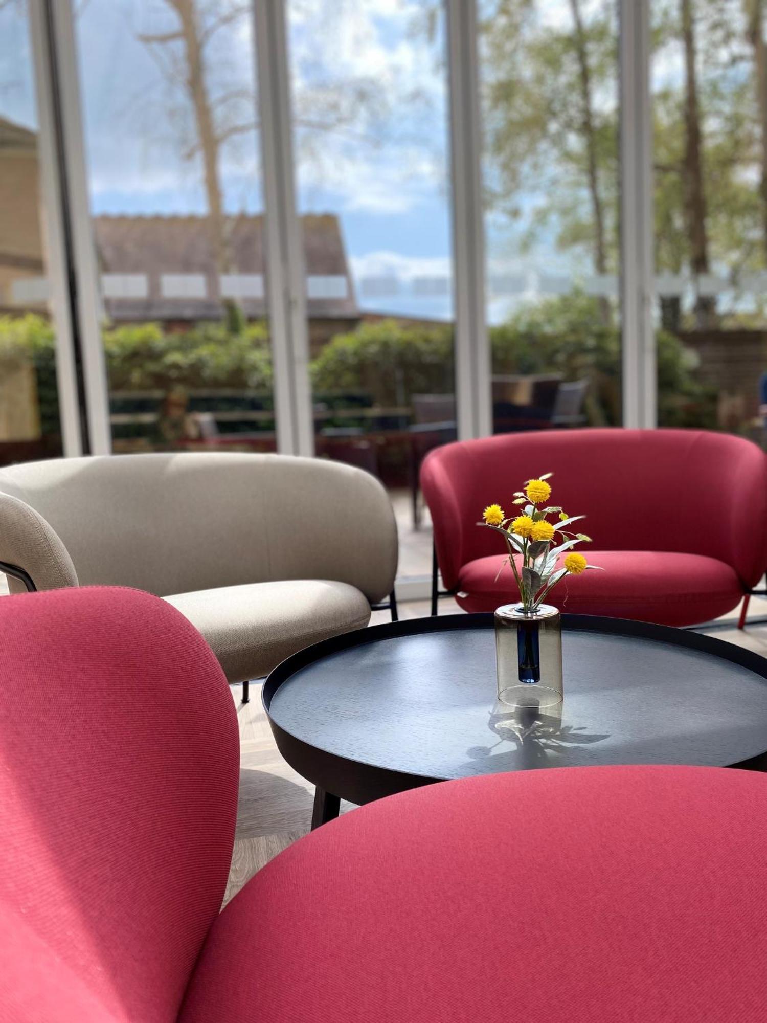 Holiday Inn Express Windsor By Ihg Ngoại thất bức ảnh