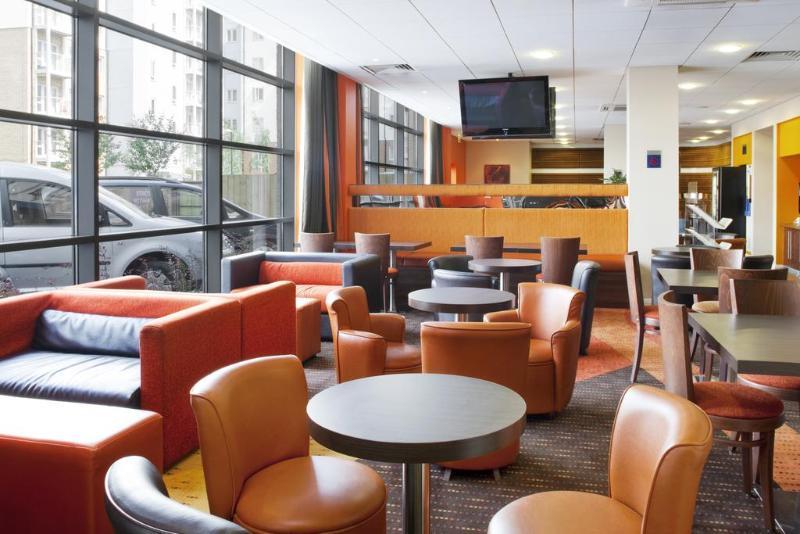 Holiday Inn Express Windsor By Ihg Ngoại thất bức ảnh